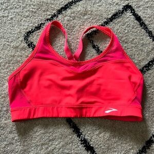 Brooks Hot pink sports bra